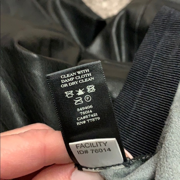 Faux black leather legging - Picture 8 of 8